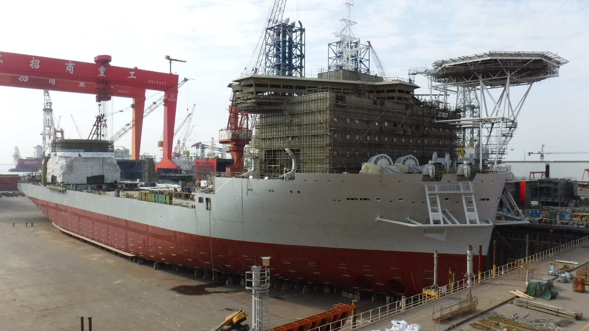 Jan De Nul laat offshore installatieschip Les Alizés te water (1)