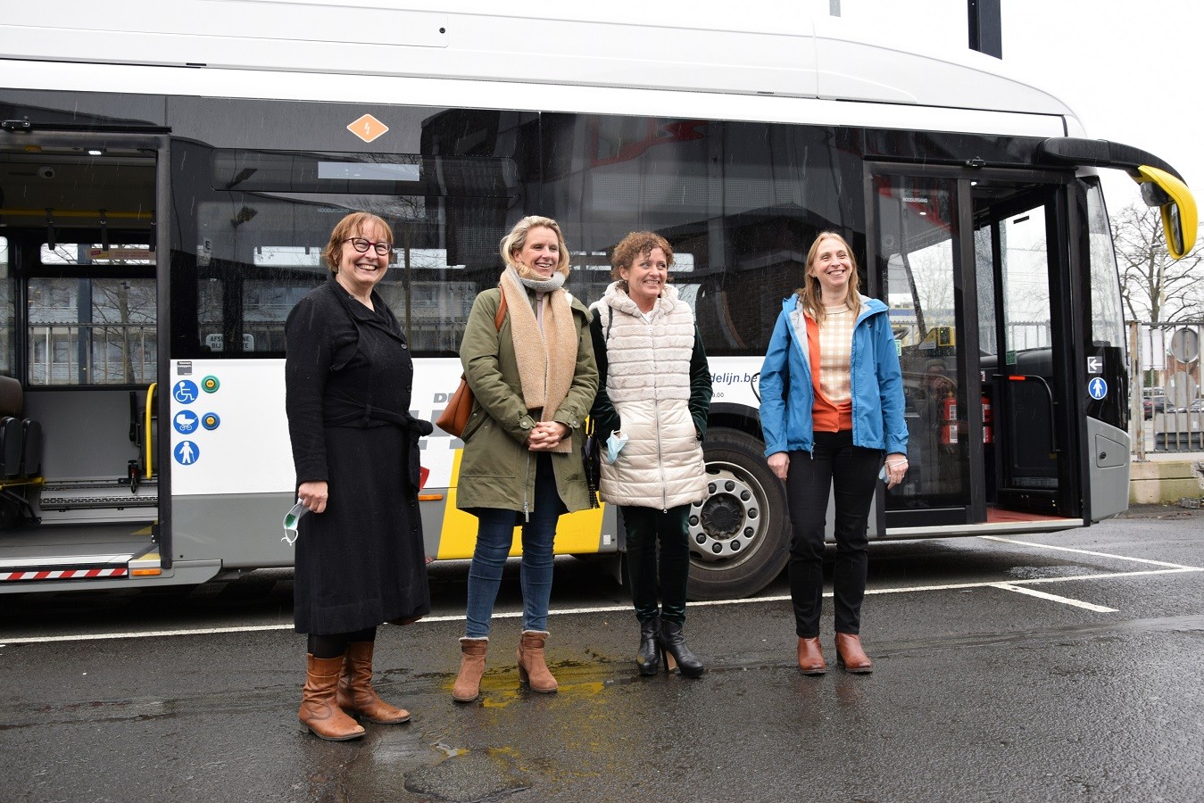 HET LAATSTE BLAD – Elektrische bussen Gent