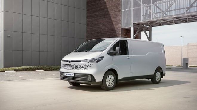 Maxus---DELIVER-7---PV---L2H1---Grey-Exterior_2