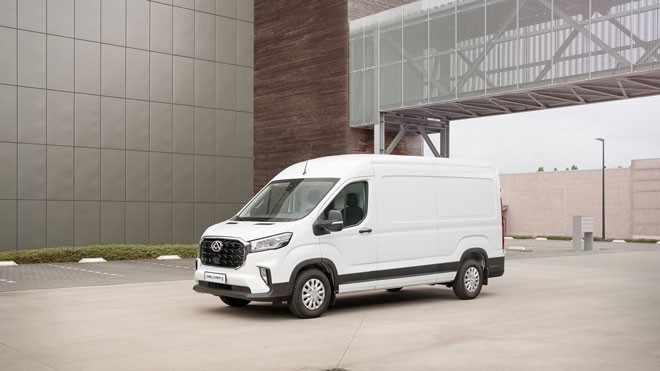 Maxus---DELIVER-9---PV---L3H2---White-Exterior_5