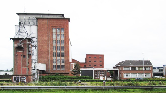 Lostoren aan de Vaart in Leuven wordt afgebroken (1)