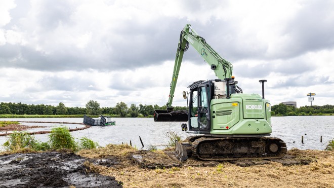 kemp_16762_afl_Kobelco_SK75SR_7_LR_De_Heer_Land_en_Water_LR-13